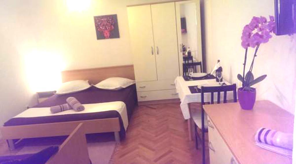 Apartments Mira Makarska Phòng bức ảnh