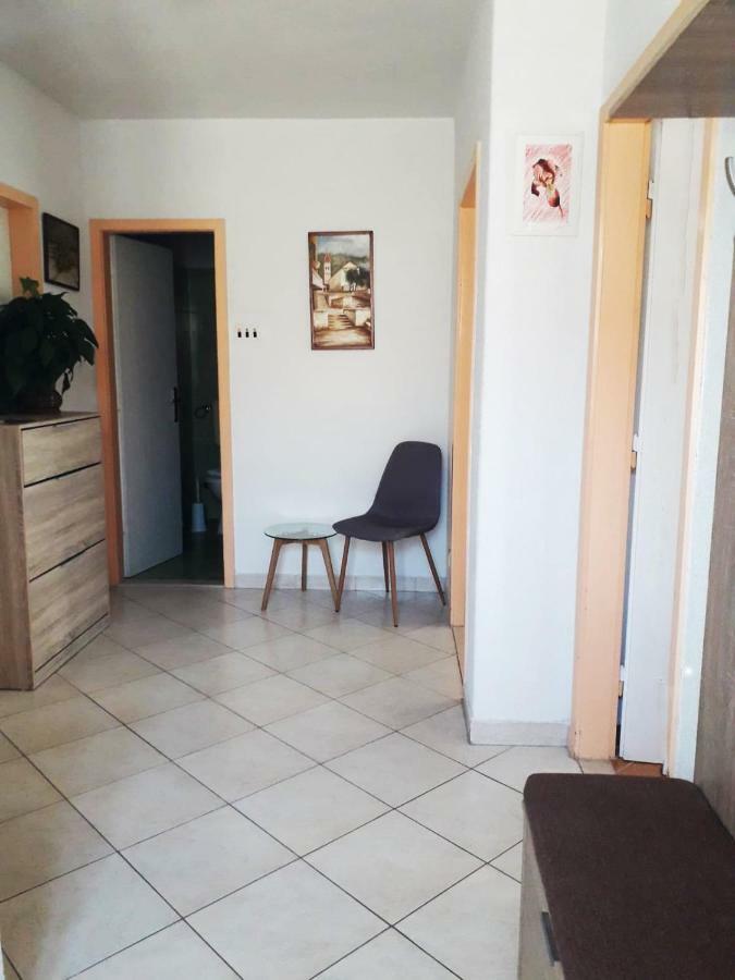 Apartments Mira Makarska Ngoại thất bức ảnh